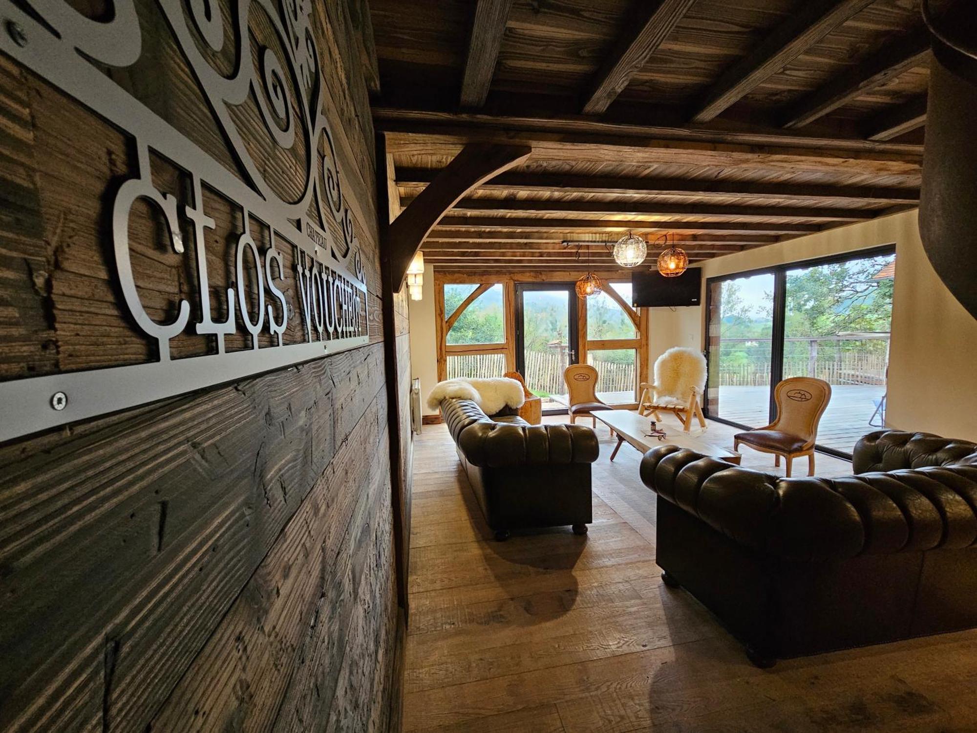 Gite Du Chateau Du Clos Voucheot, Grand Spa De Nage La Bussière-sur-Ouche Exterior foto